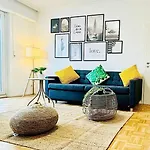 Elegant One Bedroom With A Private Terrace-Bel139